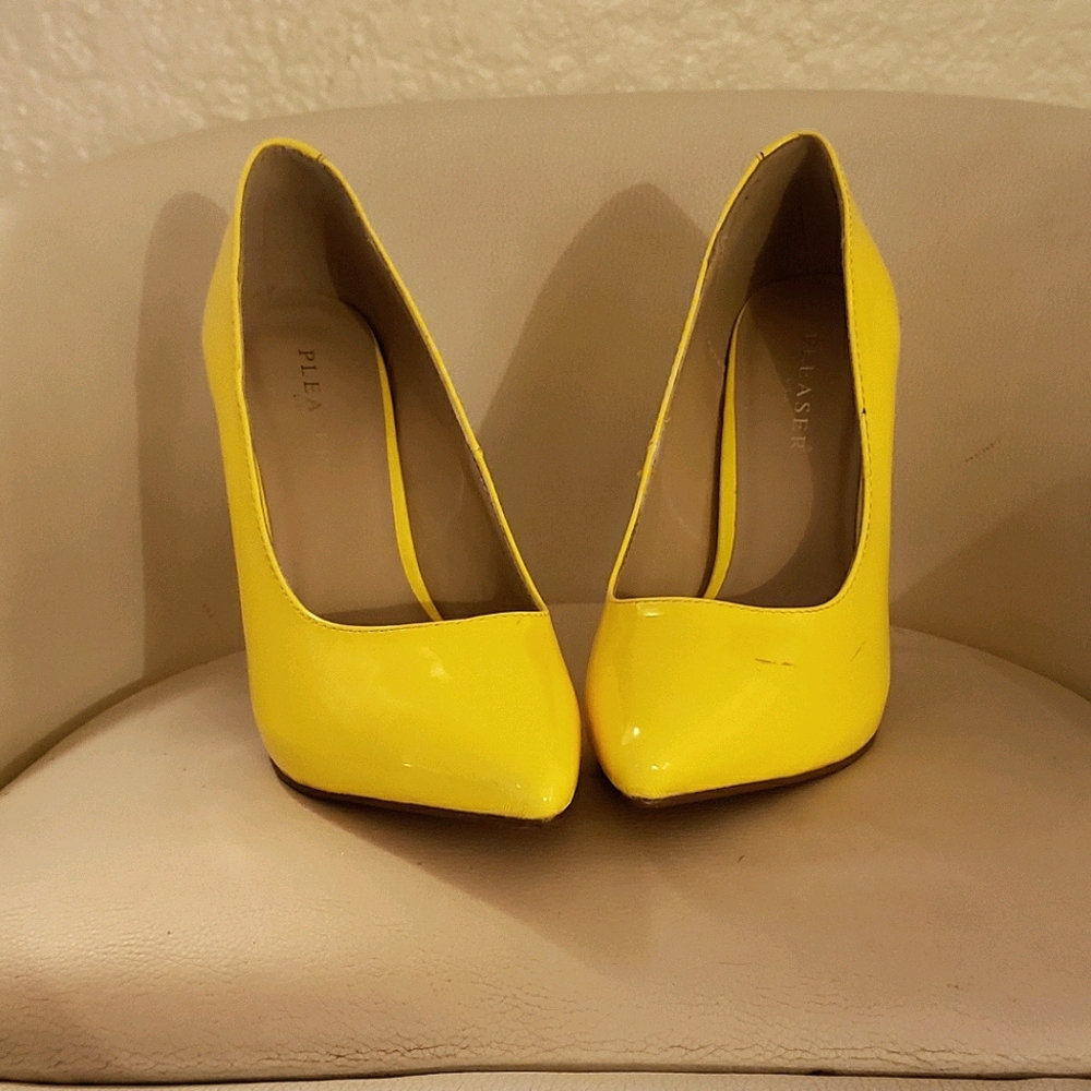Yellow PLEASER stillettos